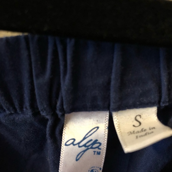 Off the shoulder Top from Francesca’s - Picture 2 of 4